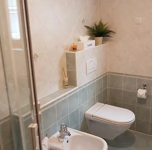 Apartament Bina' S House *